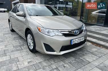 Седан Toyota Camry 2014 в Тячеве