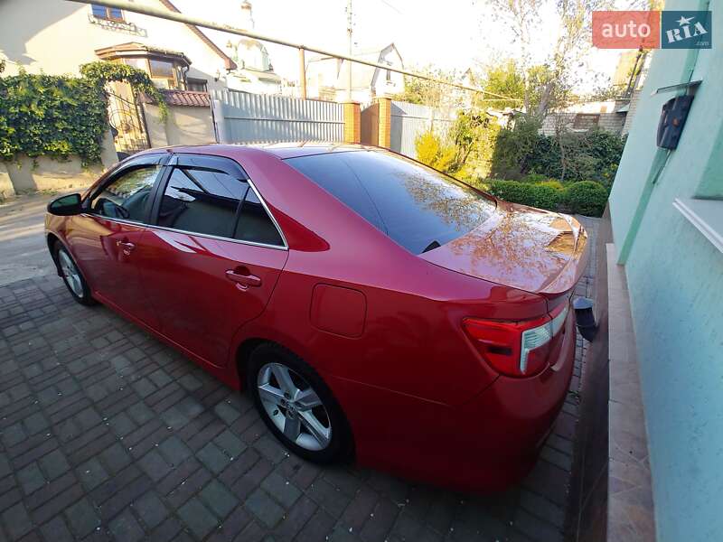 Седан Toyota Camry 2012 в Одессе