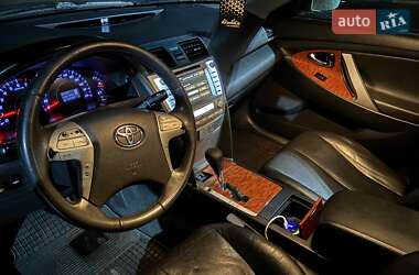 Седан Toyota Camry 2010 в 