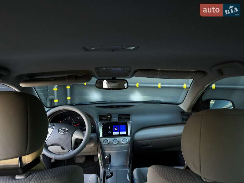 Седан Toyota Camry 2011 в Житомире