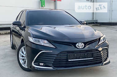 Седан Toyota Camry 2023 в Києві