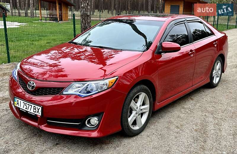 Toyota Camry 2014