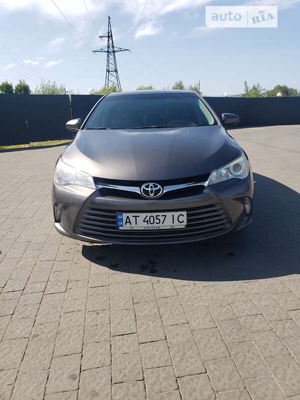 Седан Toyota Camry 2016 в Долине