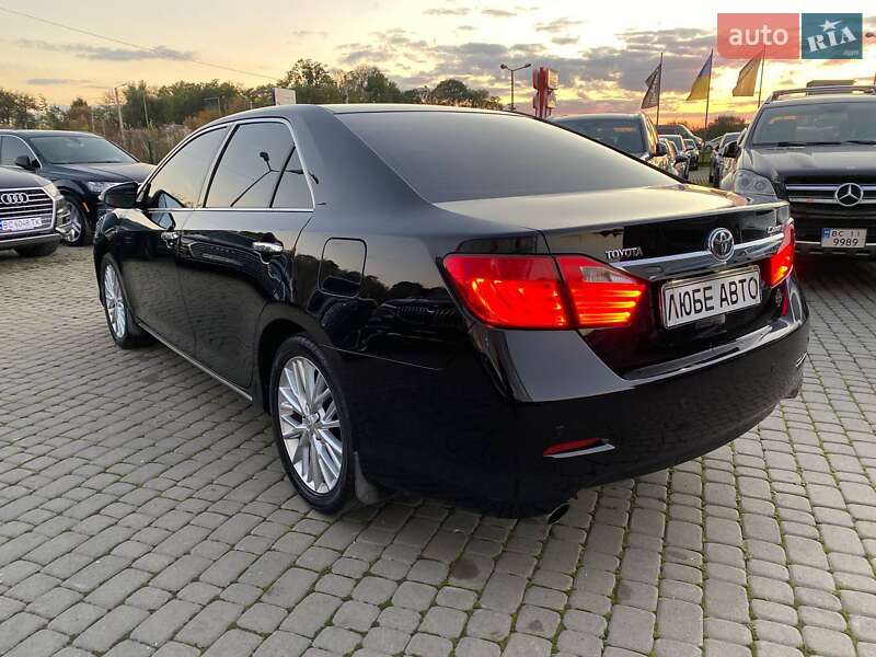 Седан Toyota Camry 2011 в Львове фото 4 Седан Toyota Camry 2011 в Львове