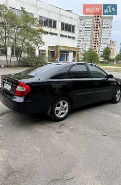 Седан Toyota Camry 2003 в Киеве