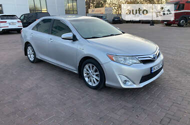 Седан Toyota Camry 2012 в Ровно