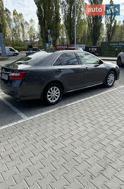 Седан Toyota Camry 2012 в Києві