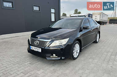 Седан Toyota Camry 2012 в Броварах