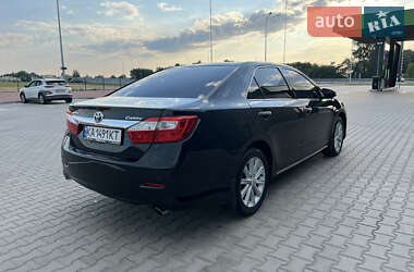 Седан Toyota Camry 2012 в Броварах