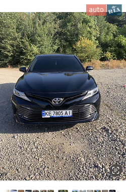 Седан Toyota Camry 2018 в Дніпрі