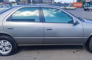 Седан Toyota Camry 1999 в Одесі