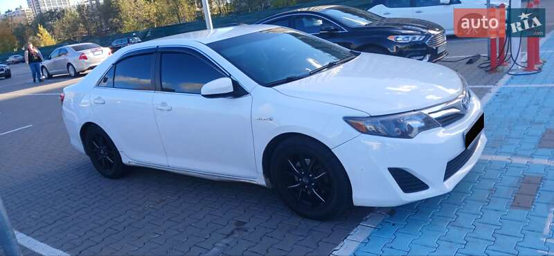 Седан Toyota Camry 2013 в Киеве фото 11 Седан Toyota Camry 2013 в Киеве