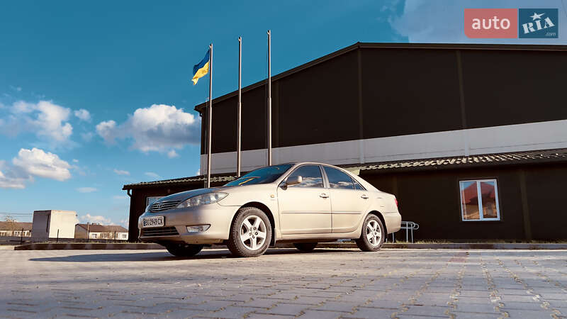 Седан Toyota Camry 2005 в Збараже
