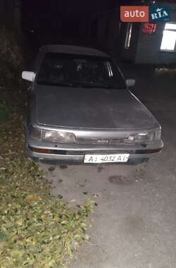 Седан Toyota Camry 1990 в Дніпрі