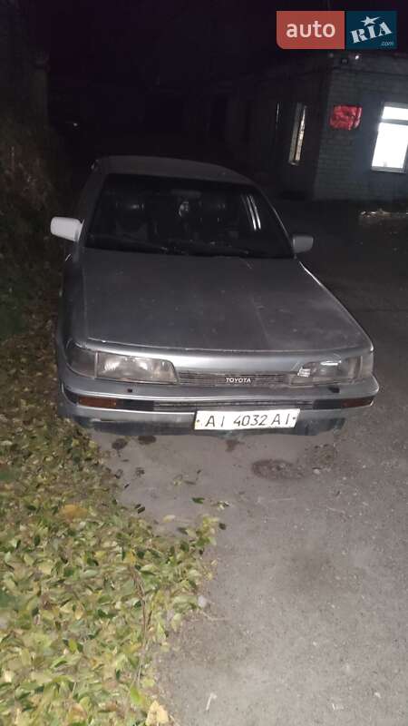 Toyota Camry 1990