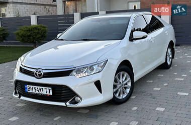 Седан Toyota Camry 2017 в Одессе