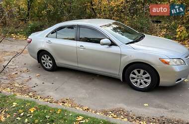 Седан Toyota Camry 2006 в Киеве