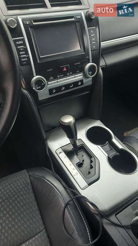 Седан Toyota Camry 2013 в Стрые