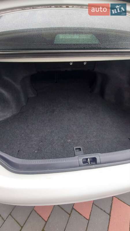 Седан Toyota Camry 2013 в Стрые