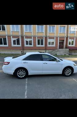 Седан Toyota Camry 2011 в Умани