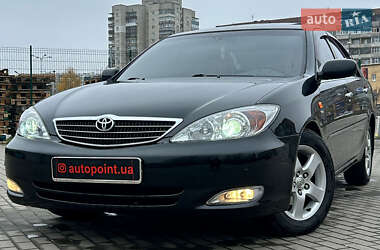 Седан Toyota Camry 2003 в Сумах