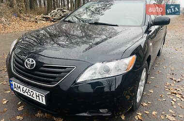 Седан Toyota Camry 2008 в Звягеле