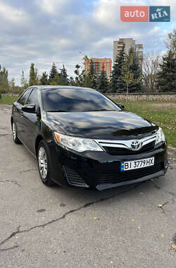 Седан Toyota Camry 2012 в Кременчуге