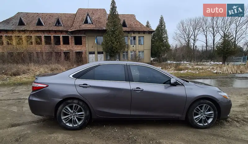 Седан Toyota Camry 2015 в 