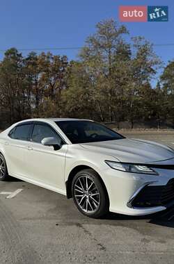 Седан Toyota Camry 2021 в Киеве