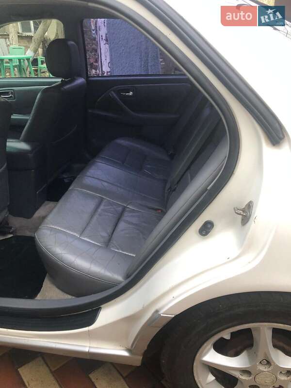 Седан Toyota Camry 2000 в Одессе