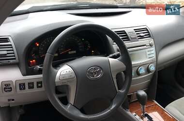 Седан Toyota Camry 2008 в Киеве