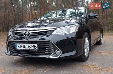 Седан Toyota Camry 2015 в Києві