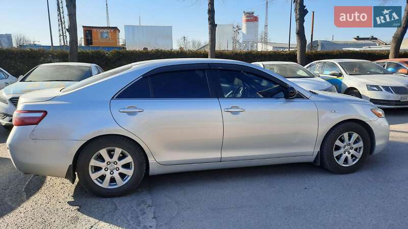 Седан Toyota Camry 2008 в Львове