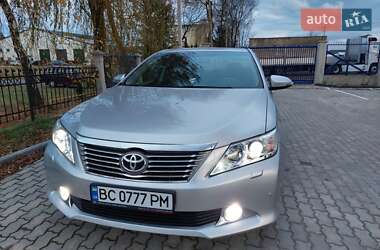 Седан Toyota Camry 2012 в Трускавце