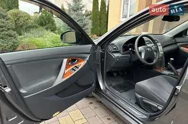 Toyota Camry 2011