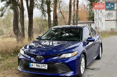 Седан Toyota Camry 2018 в Києві