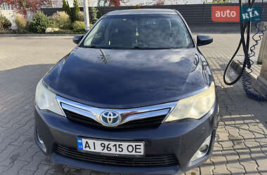 Седан Toyota Camry 2014 в Киеве