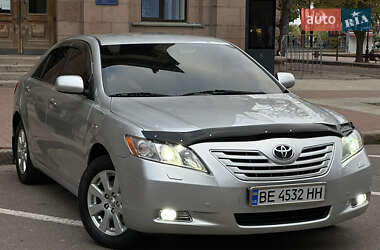 Седан Toyota Camry 2008 в Николаеве