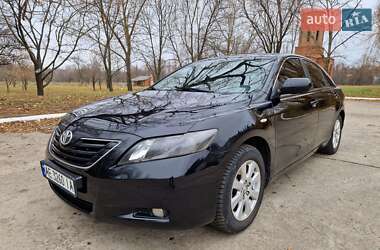 Седан Toyota Camry 2006 в Днепре