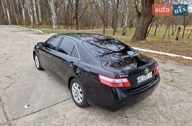 Седан Toyota Camry 2006 в Днепре