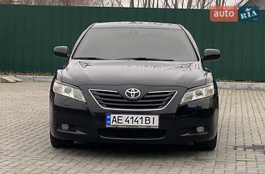 Седан Toyota Camry 2008 в Днепре