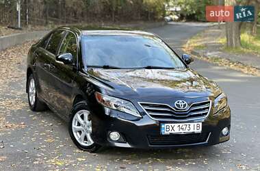 Седан Toyota Camry 2011 в Киеве