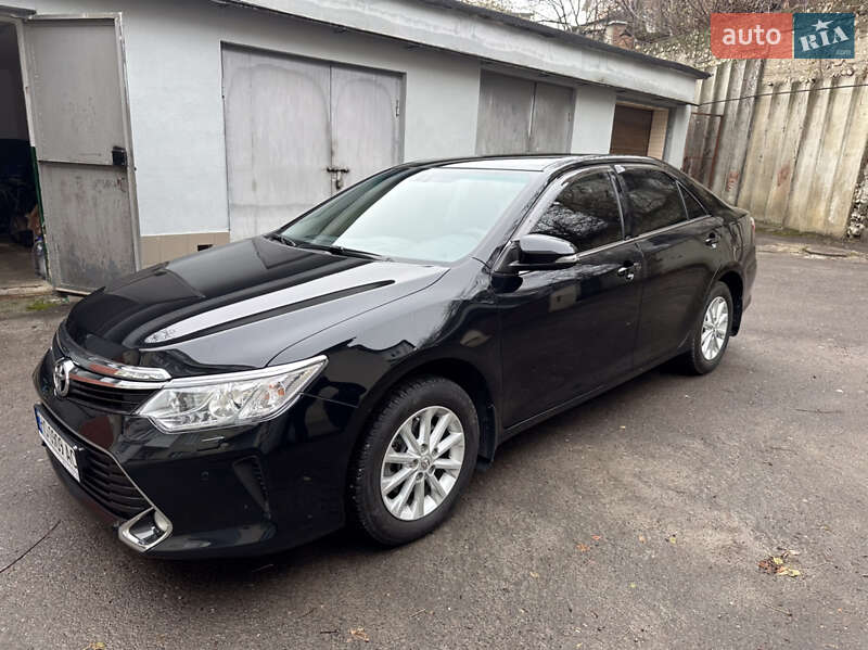 Седан Toyota Camry 2017 в Тернополі