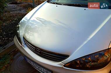 Седан Toyota Camry 2005 в Кропивницком