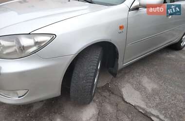 Седан Toyota Camry 2005 в Кременце