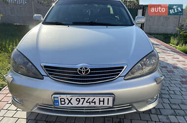 Седан Toyota Camry 2005 в Хмельницькому