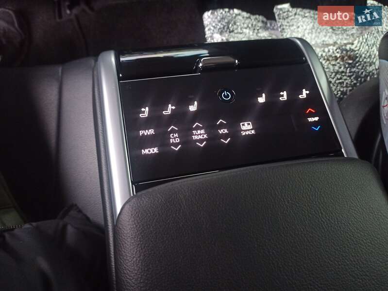 Седан Toyota Camry 2018 в Дніпрі