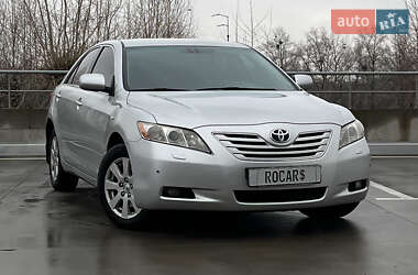 Седан Toyota Camry 2007 в Києві