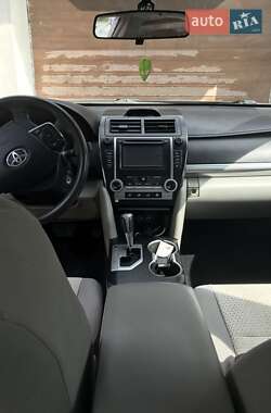 Седан Toyota Camry 2011 в Львові