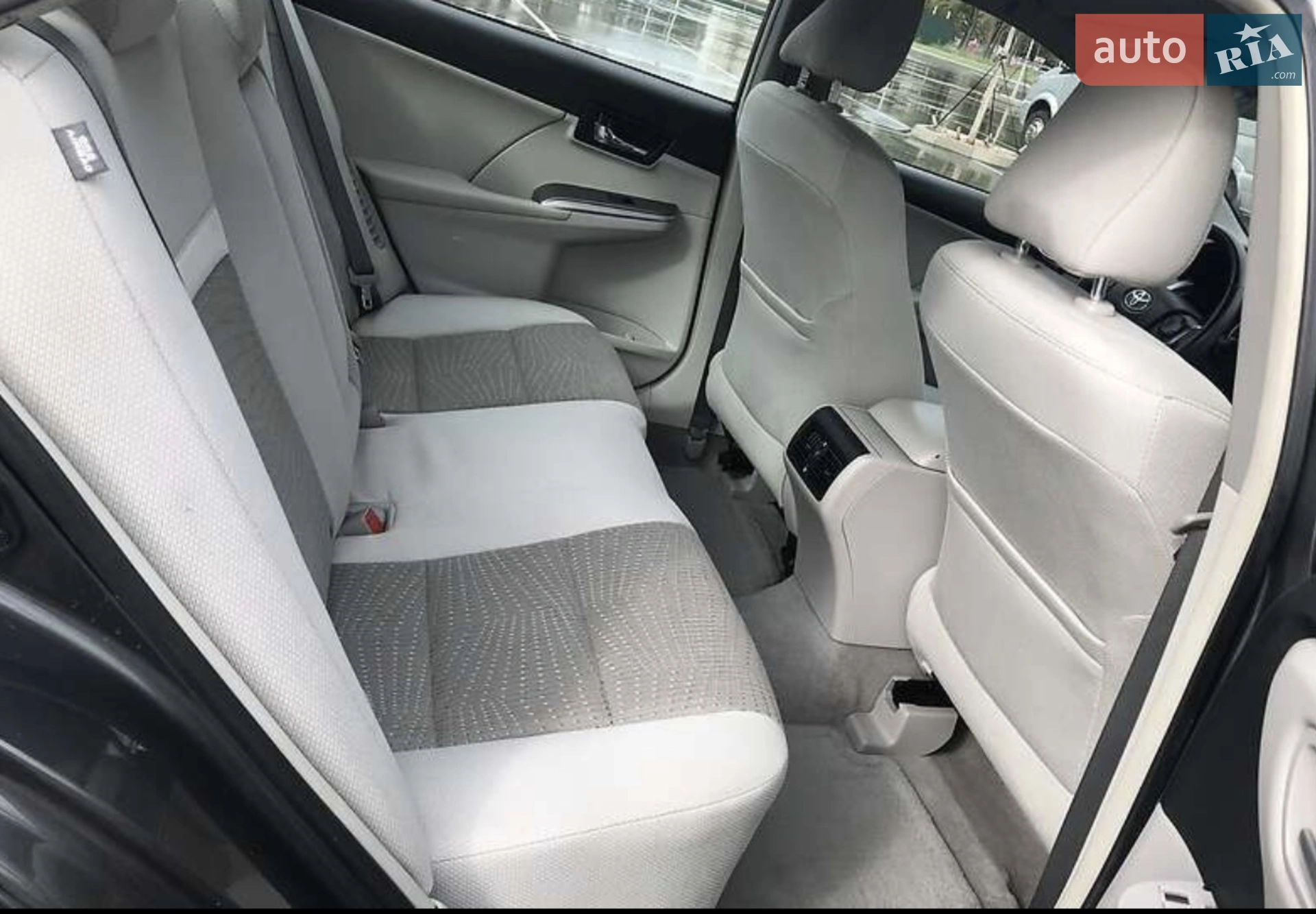 2014 Toyota Camry - мініатюра 12